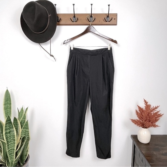 Massimo Dutti Pleated Trousers. Black. Size: 2. #713 - Picture 2 of 11